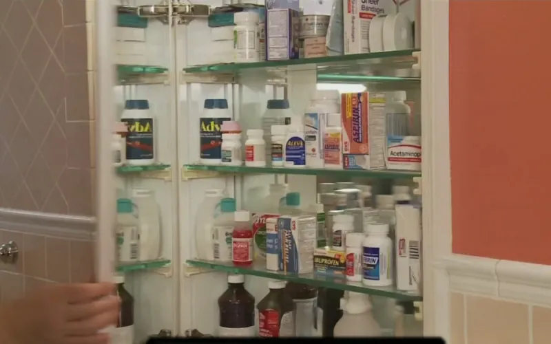 Armoire remplie de produits minceur