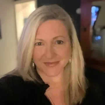 Lene J.