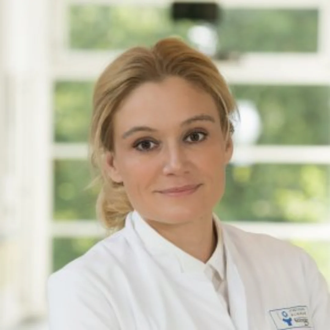 Dr Claire Moreau
